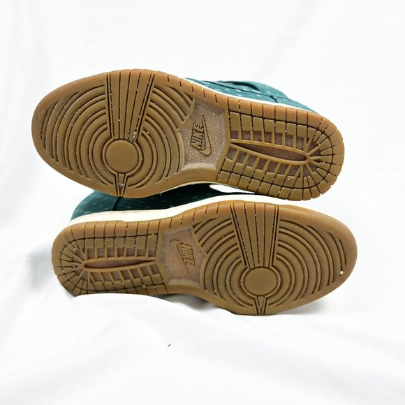 RARE🔥 Nike Dunk Sky Hi Green Gum Sneaker Wedge US 5.5 Women's - Picture 4 of 13